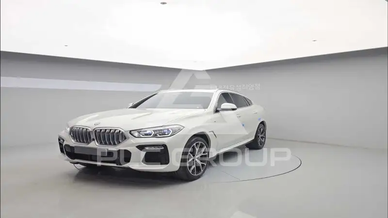 2021 BMW X6M