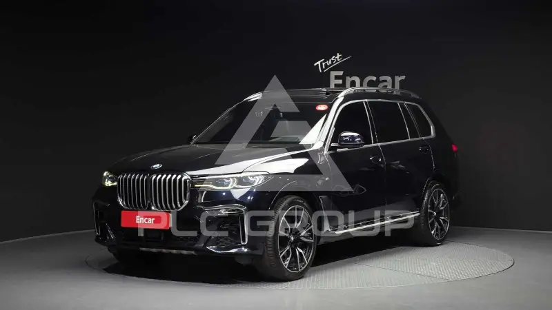 2021 BMW X7M