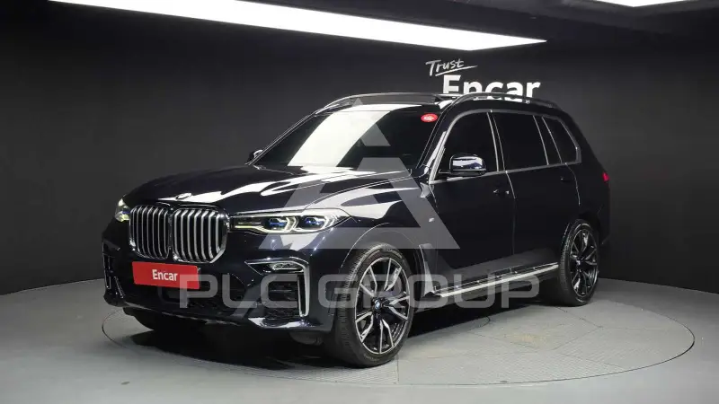 2021 BMW X7M