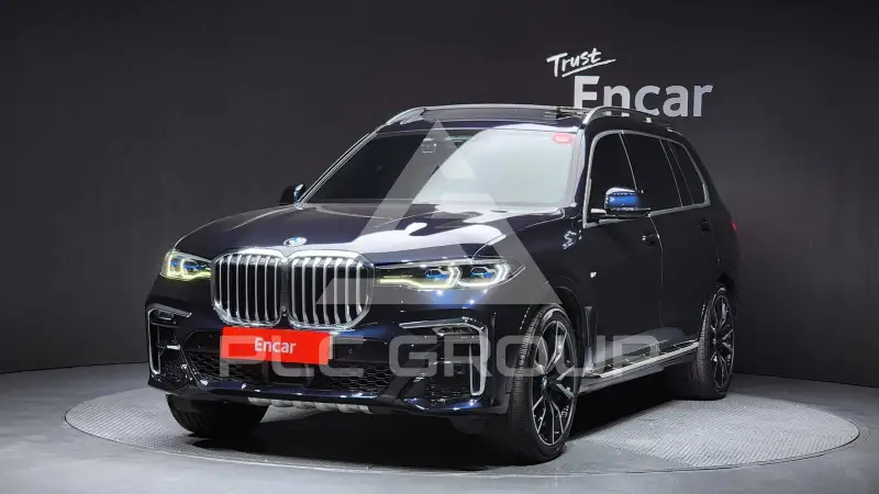 2021 BMW X7M