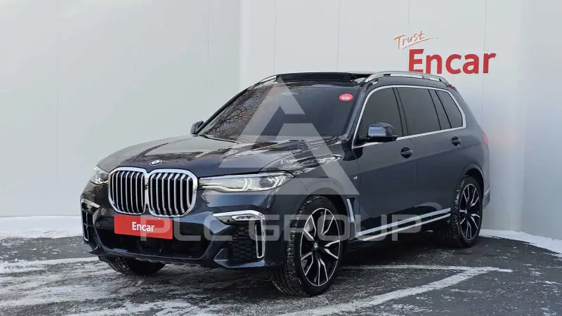 2021 BMW X7M
