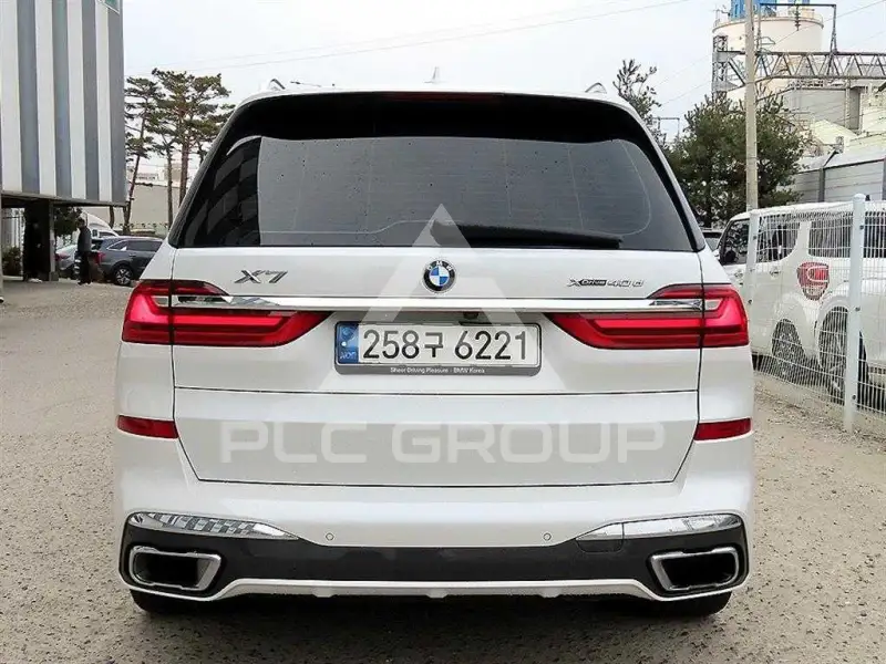 2021 BMW X7M