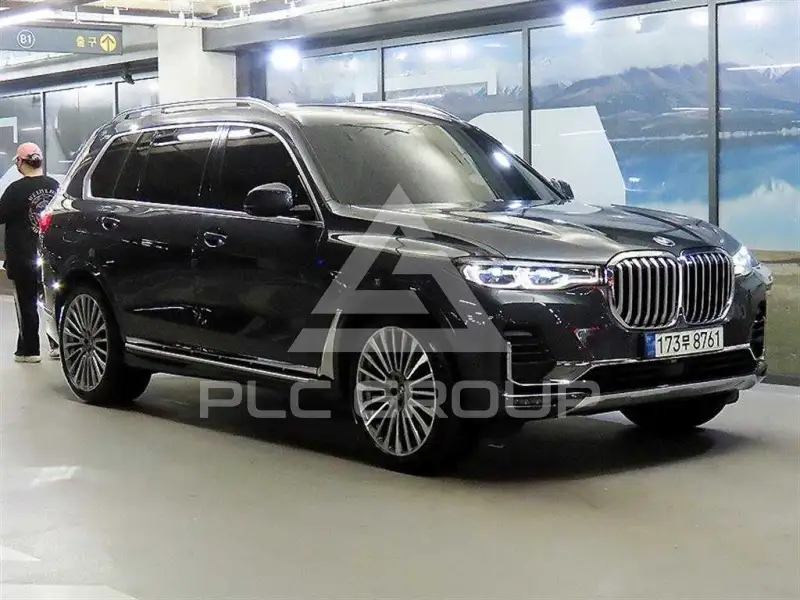 2021 BMW X7