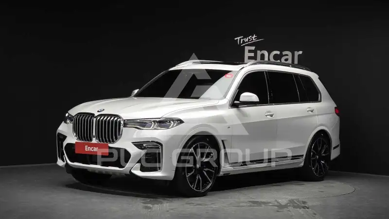 2021 BMW X7M