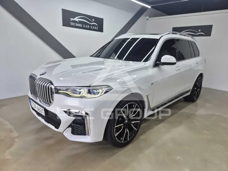 2021 BMW X7