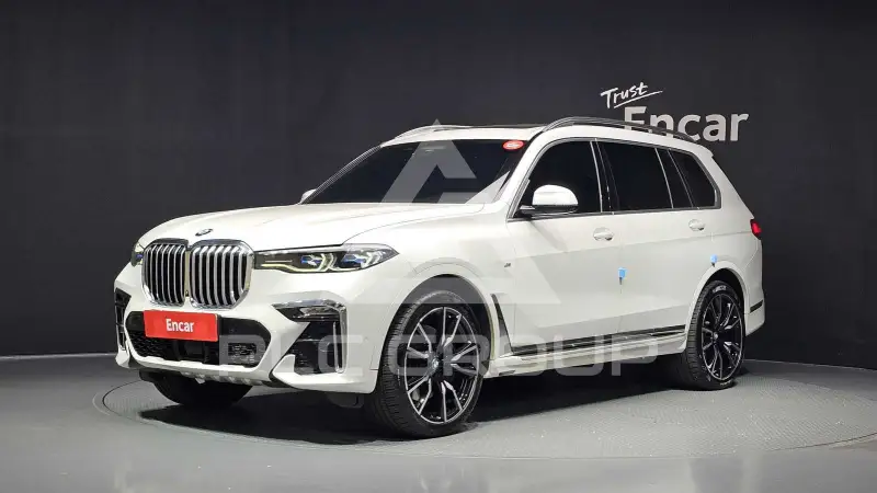 2021 BMW X7M