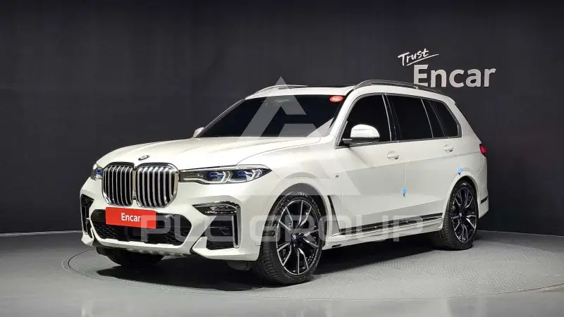 2021 BMW X7M