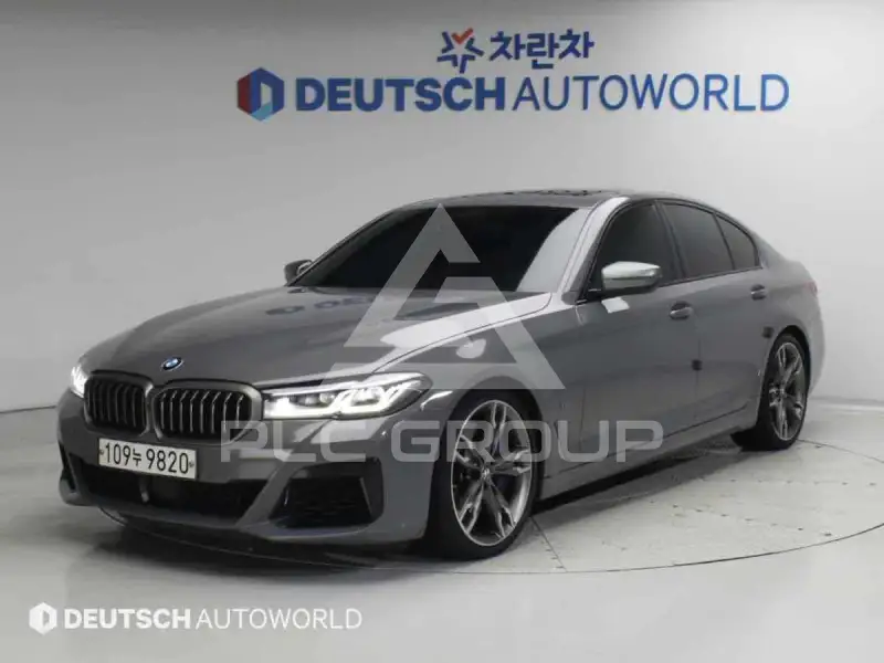 2021 BMW 550M
