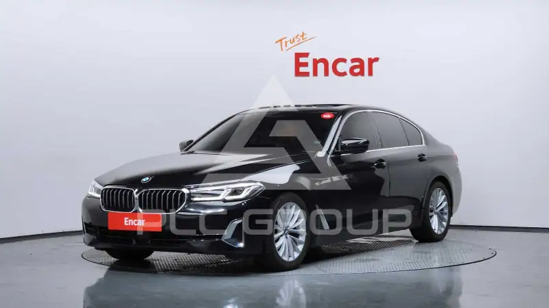 2021 BMW 520