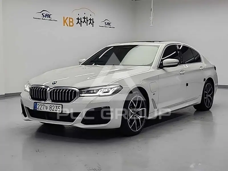 2021 BMW 530M