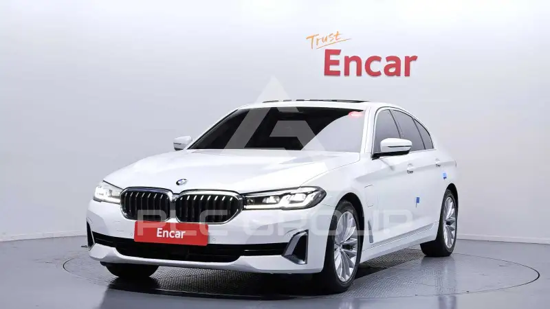 2021 BMW 530