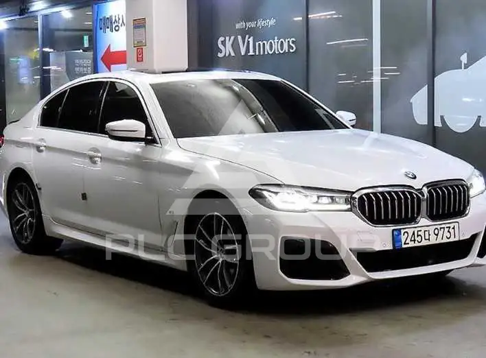 2021 BMW 523M
