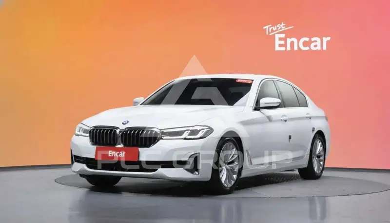 2021 BMW 520