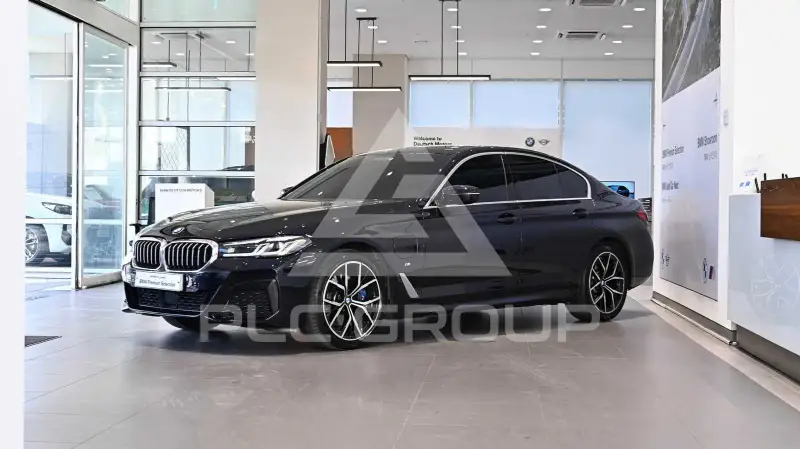 2021 BMW 530M
