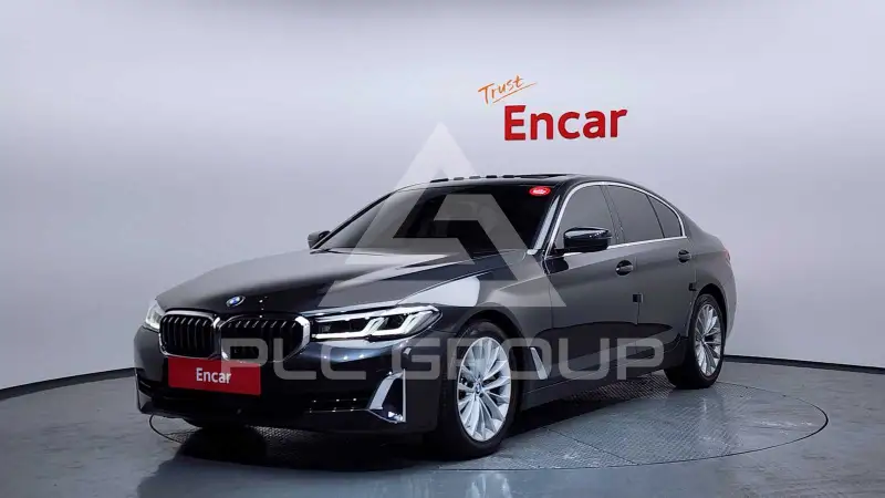 2021 BMW 520