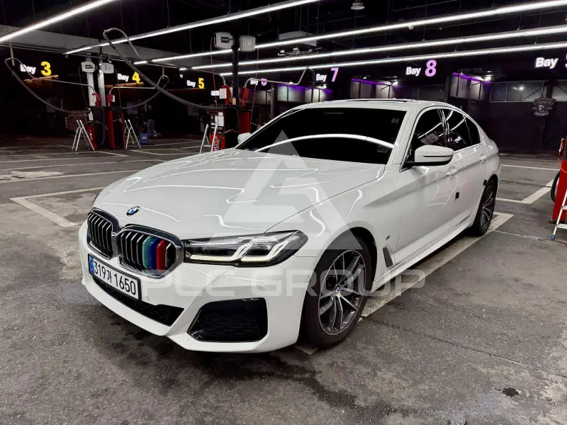 2021 BMW 523M