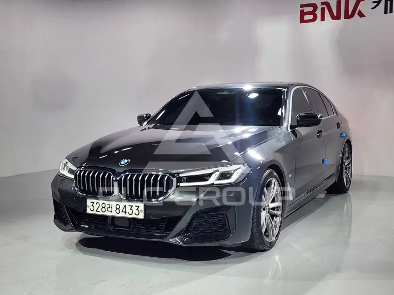 2021 BMW 520M