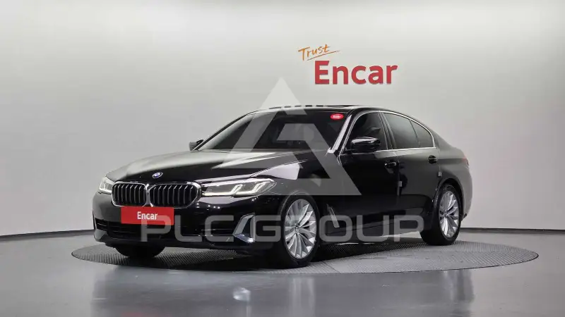 2021 BMW 520