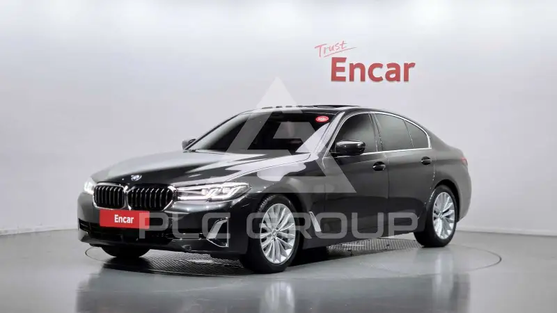 2021 BMW 520