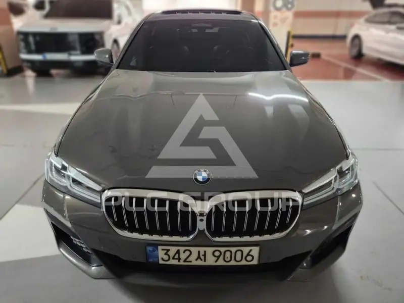 2021 BMW 523M