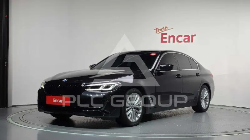 2021 BMW 530