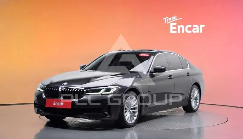 2021 BMW 530