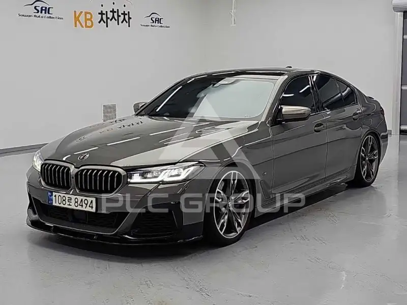 2021 BMW 550M