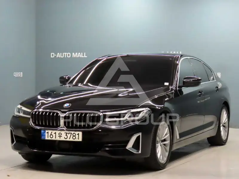 2021 BMW 530