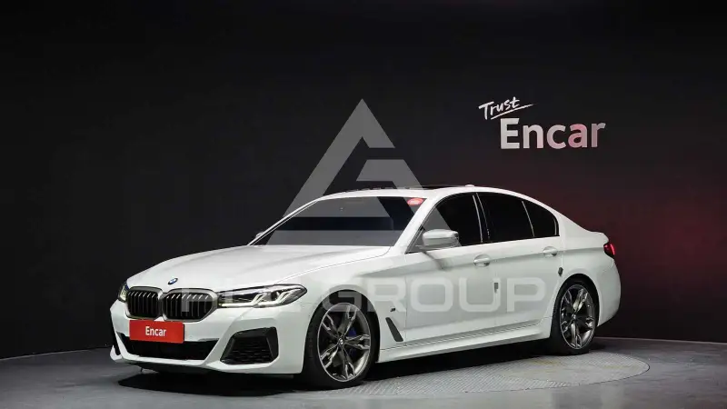 2021 BMW 550M
