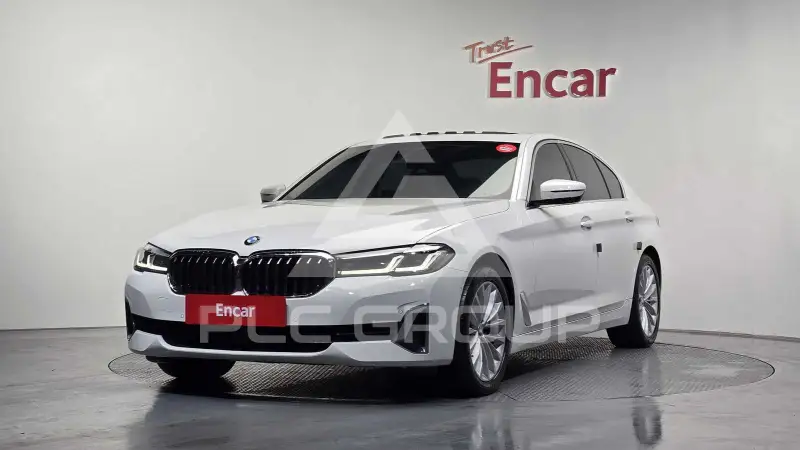 2021 BMW 523