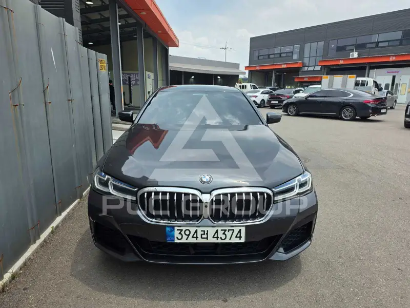 2021 BMW 535
