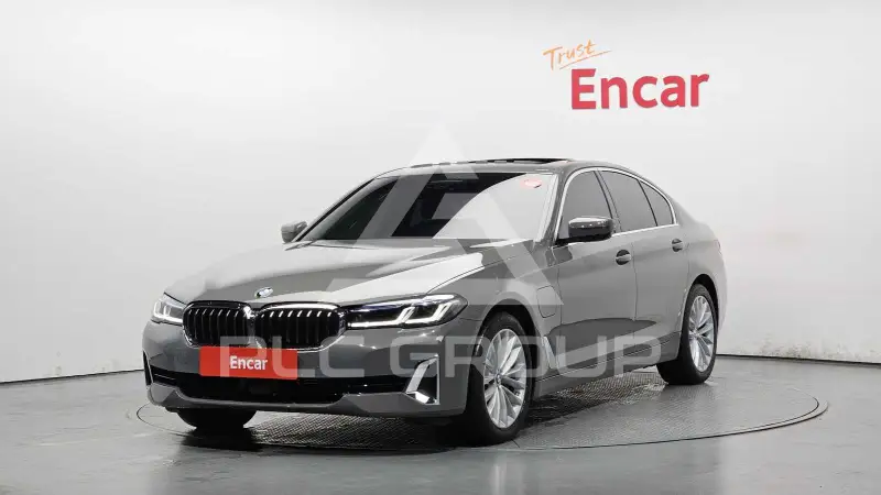 2021 BMW 530
