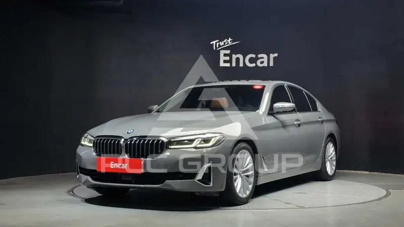 2021 BMW 520
