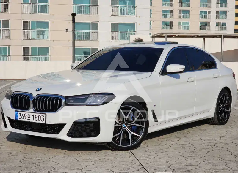 2021 BMW 530M