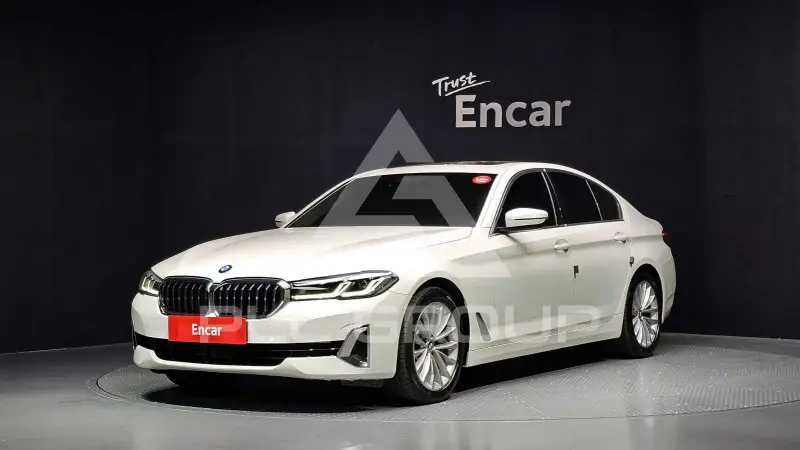 2021 BMW 530