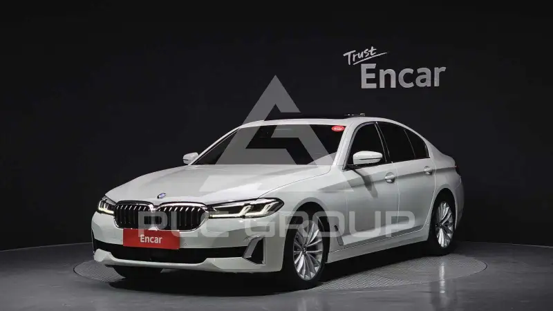2021 BMW 530
