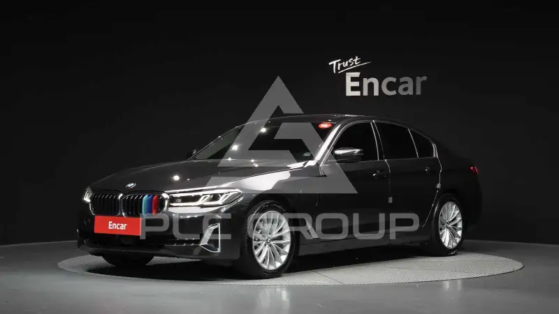 2021 BMW 530