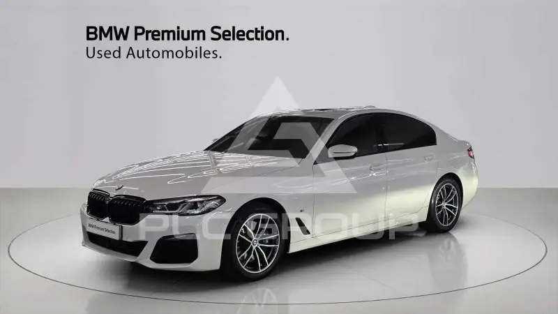 2021 BMW 523M