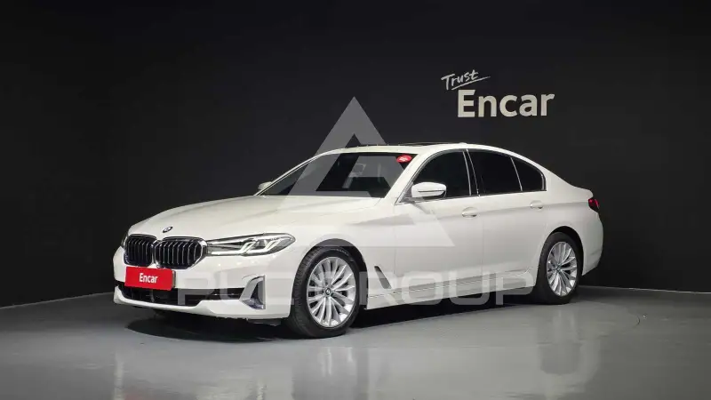 2021 BMW 520