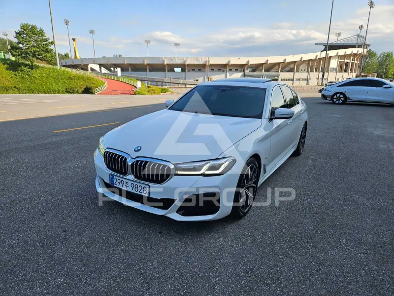 2021 BMW 530M