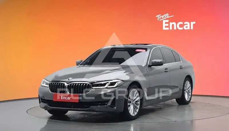 2021 BMW 523