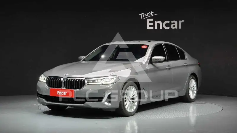 2021 BMW 523
