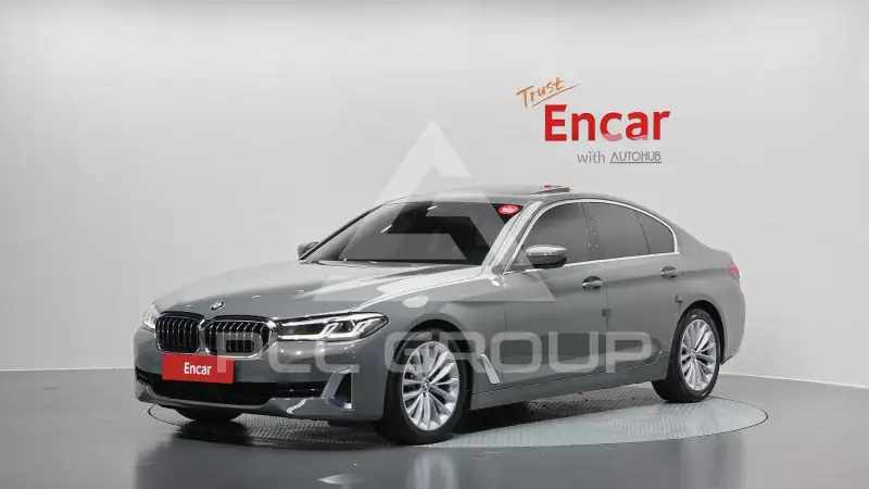 2021 BMW 520