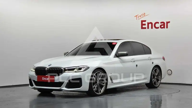 2021 BMW 550M