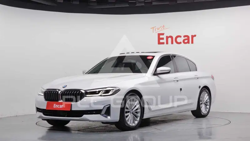 2021 BMW 530