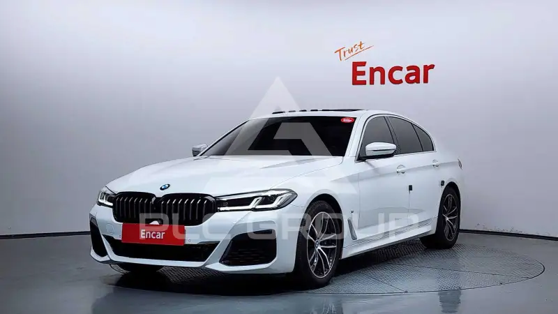 2021 BMW 523M
