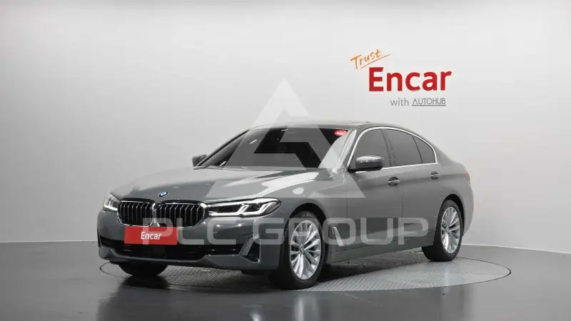 2021 BMW 530