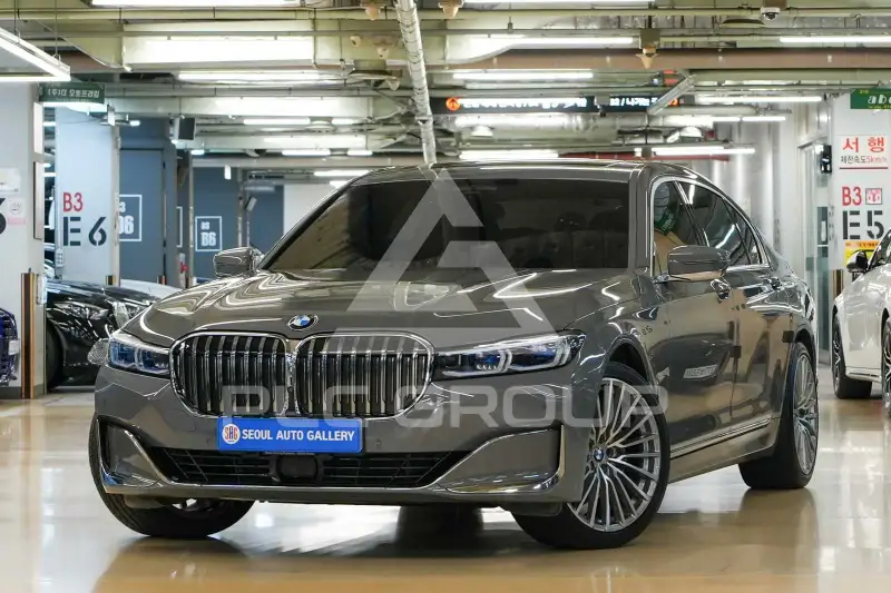 2021 BMW 740