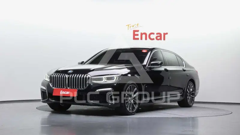 2021 BMW 730M