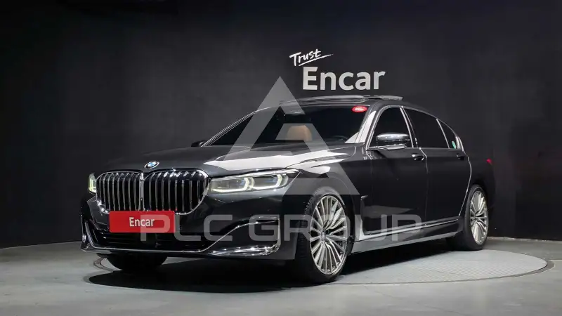2021 BMW 740